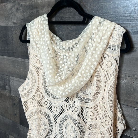 New Cream Lace long Vest from Vine Street - Picture 5 of 7